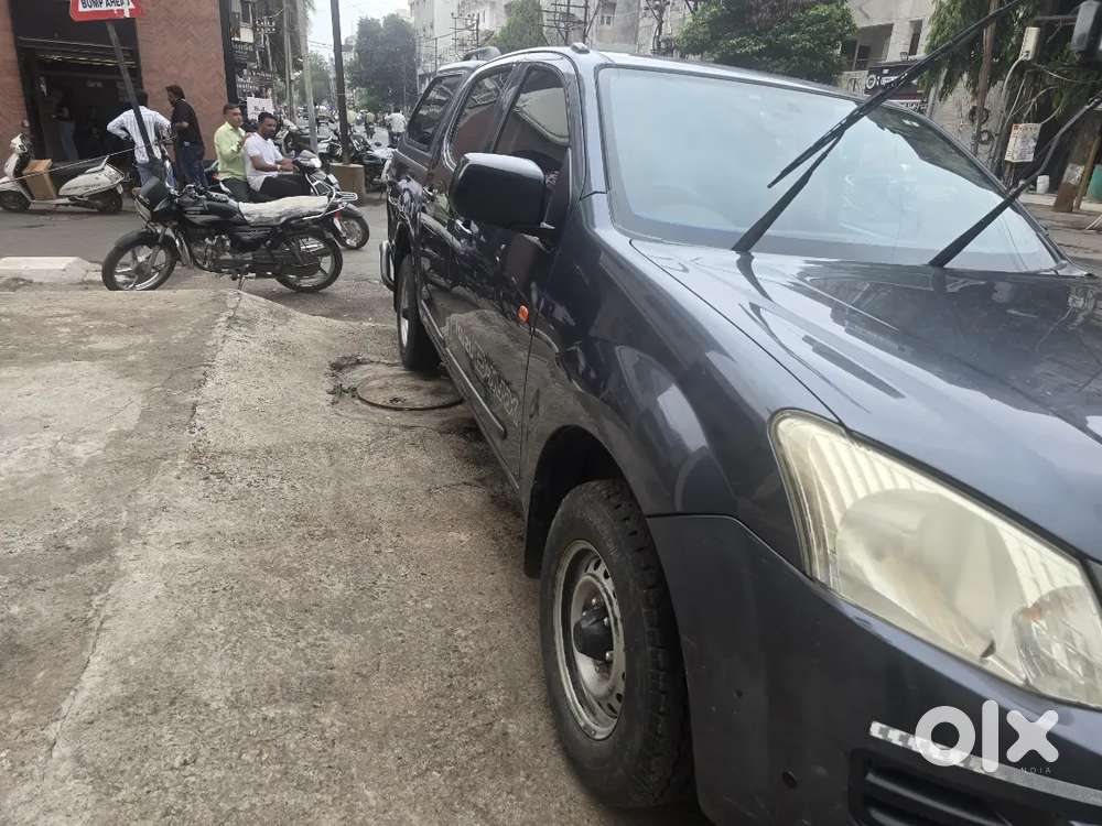 Isuzu D Max Scab