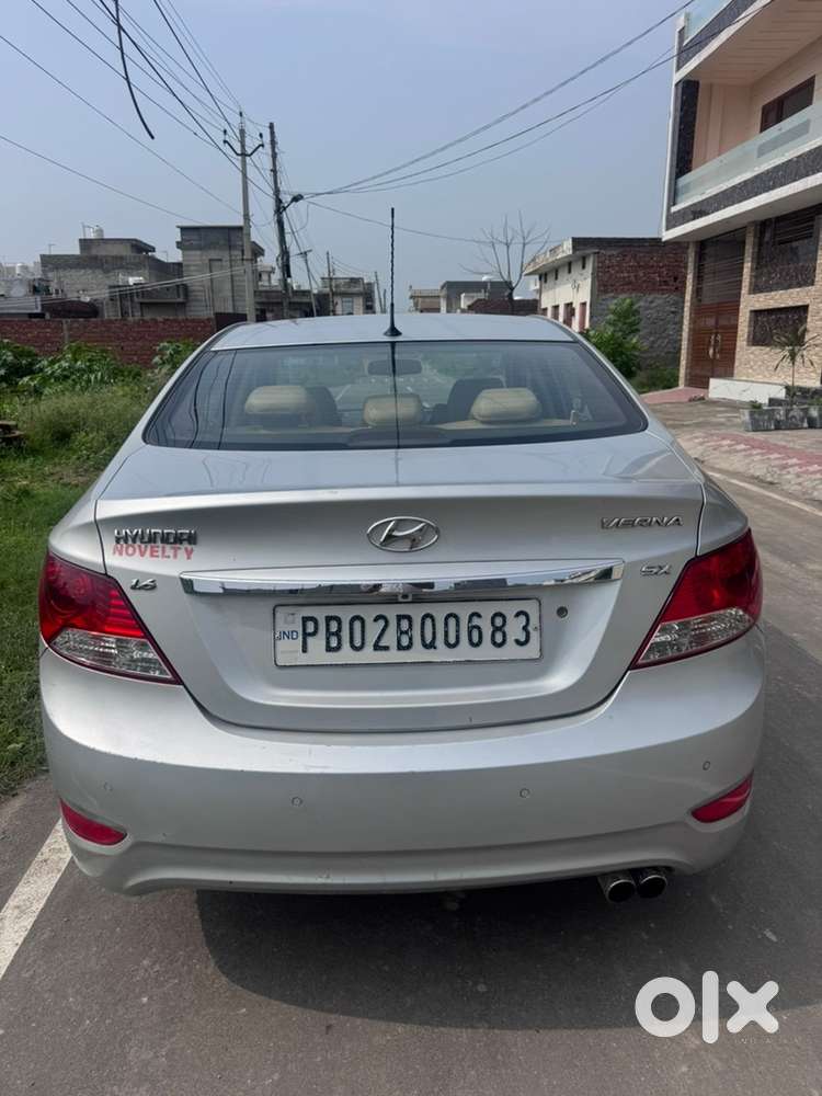 Hyundai Fluidic Verna 2011