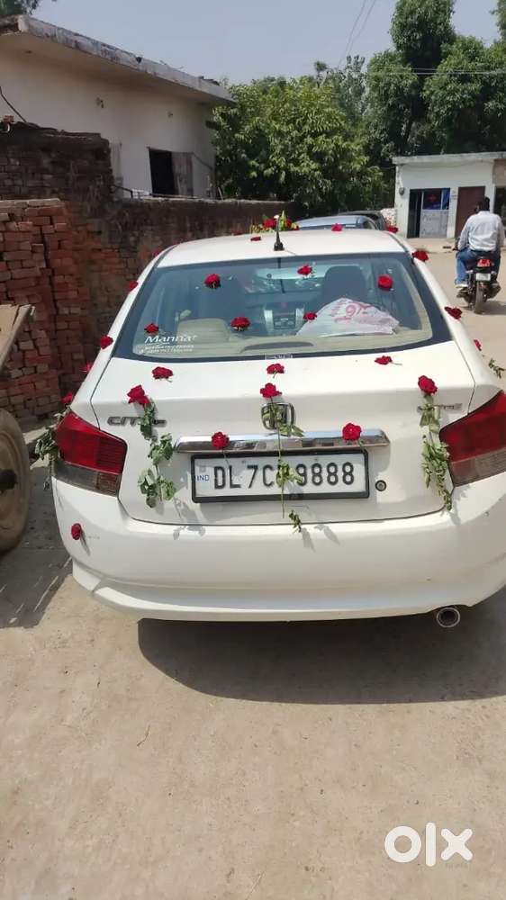 Honda City 2011 Sell Kr Rha Hu