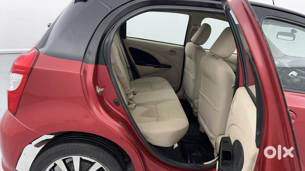 Toyota Etios Liva Vx Dual Tone, 2017, Petrol