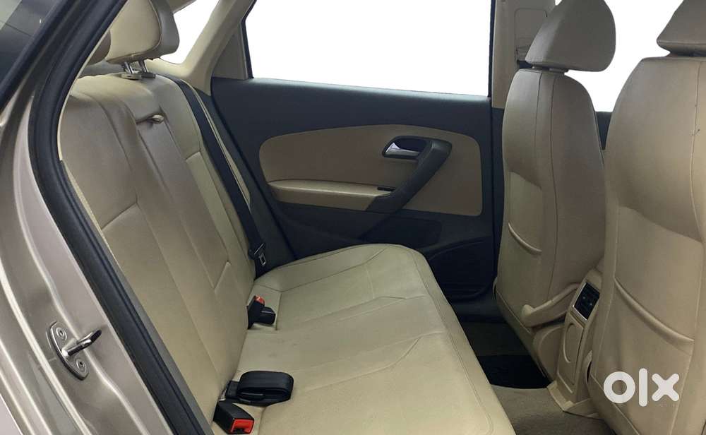 Volkswagen Vento 2013-2015 1.6 Highline, 2015, Petrol