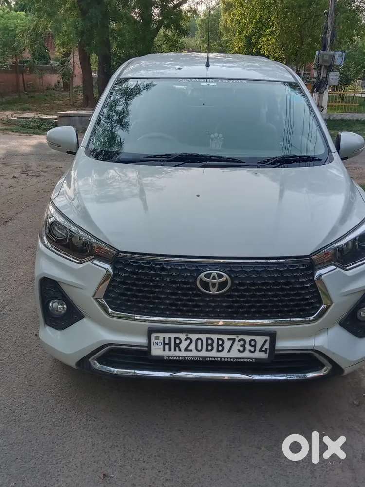 Toyota Rumion 2025 Petrol Well Maintained