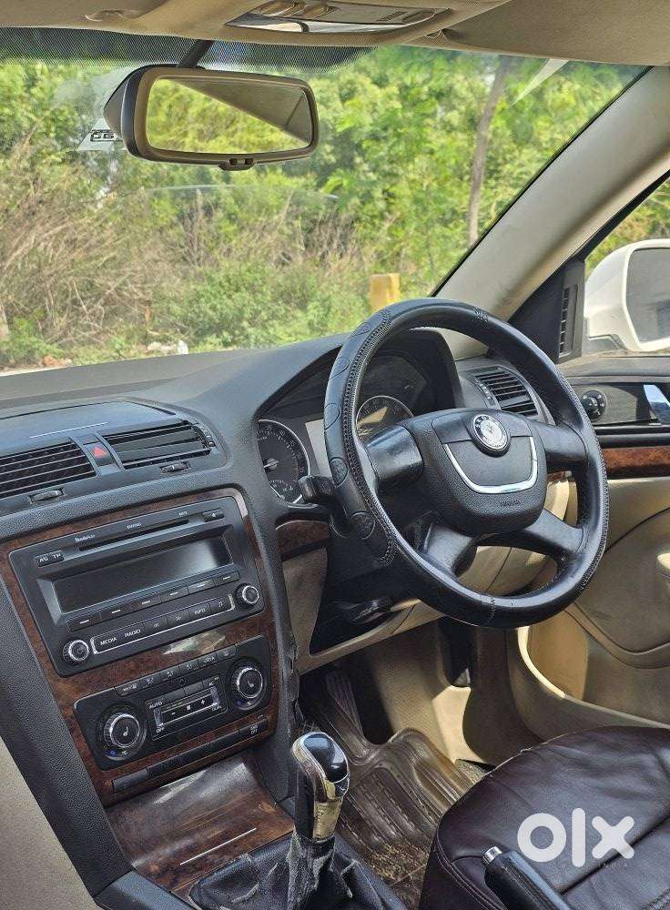 Skoda Laura 2.0 Elegance Tdi Cr, 2012, Diesel