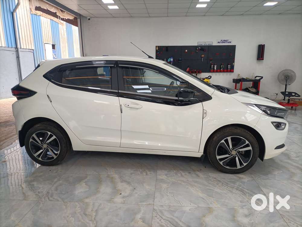 Tata Altroz Xz, 2023, Petrol
