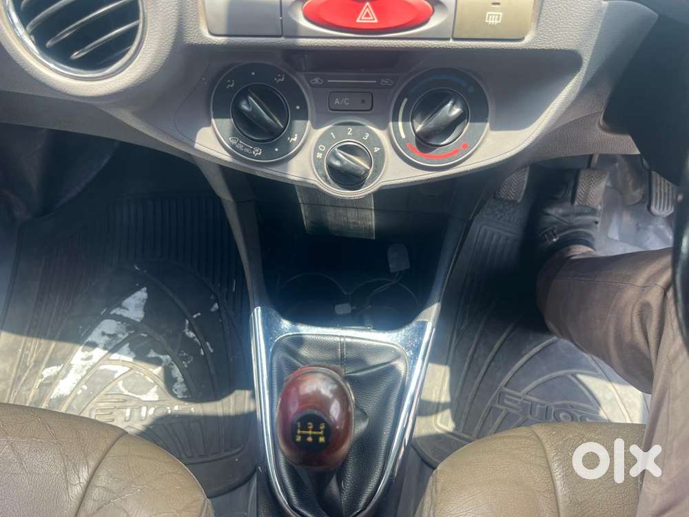 Toyota Etios 2010-2012 Vx, 2011, Petrol