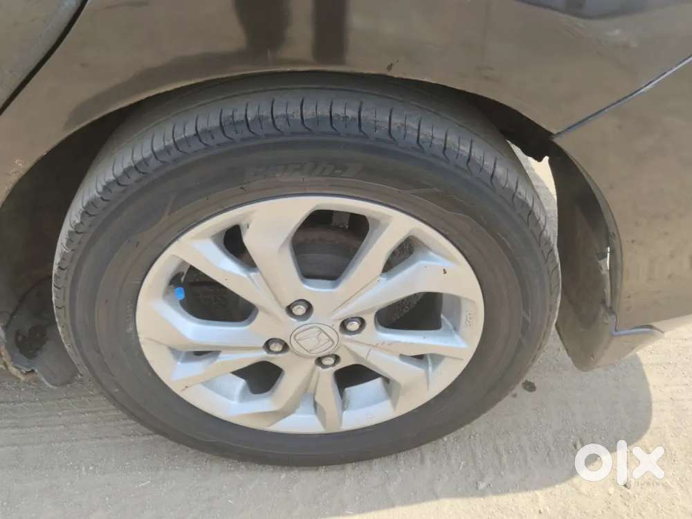 Honda Amaze Vx Petrol+cng