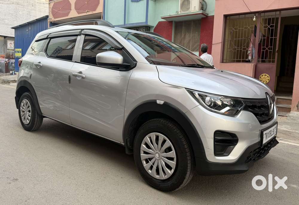 Renault Triber 1.0 Rxe, 2021, Petrol