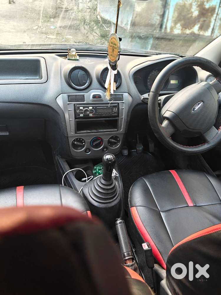 Ford Figo 2011 Dec