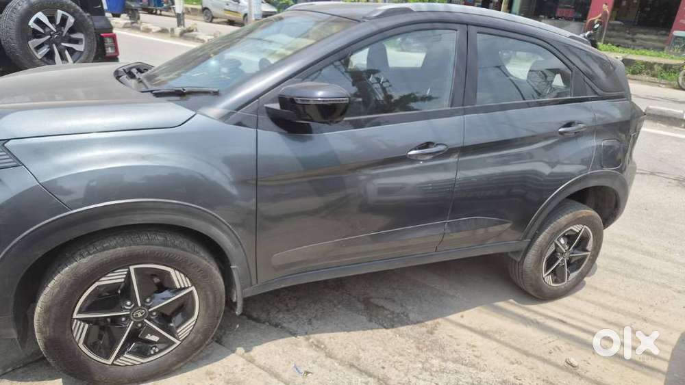 Tata Nexon Pure Plus (s) Petrol Amt, 2025, Petrol