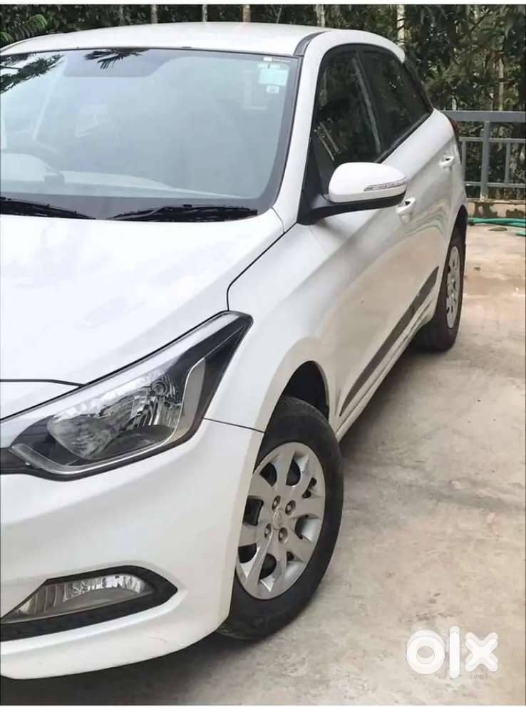Neat And Clean Hyundai I20  Well Maintained Car For Sale At Wayanad