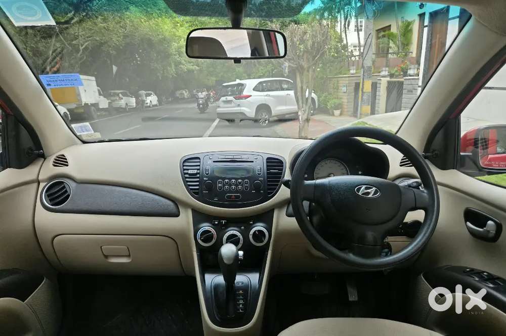Hyundai I10 Sportz Automatic, Just 24000 Kilometers Driven