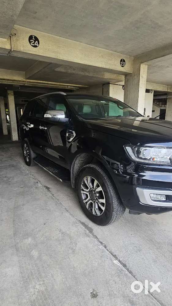 Ford Endeavour Titanium + 2021