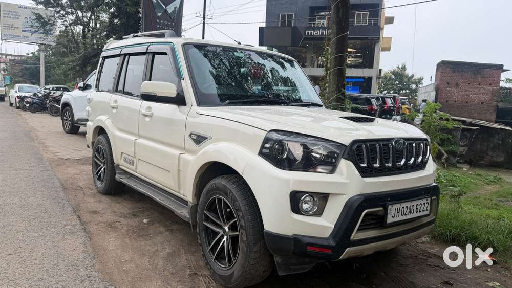 Mahindra Scorpio Classic 2015 Diesel Well Maintained