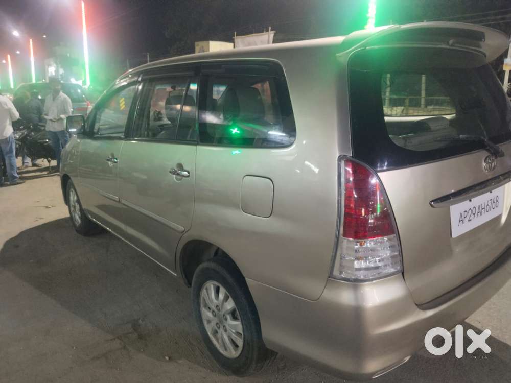 Toyota Innova 2.5 V 7 Str, 2009, Diesel