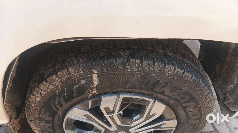Mahindra Tuv 300 2017 Diesel 92369 Km Driven