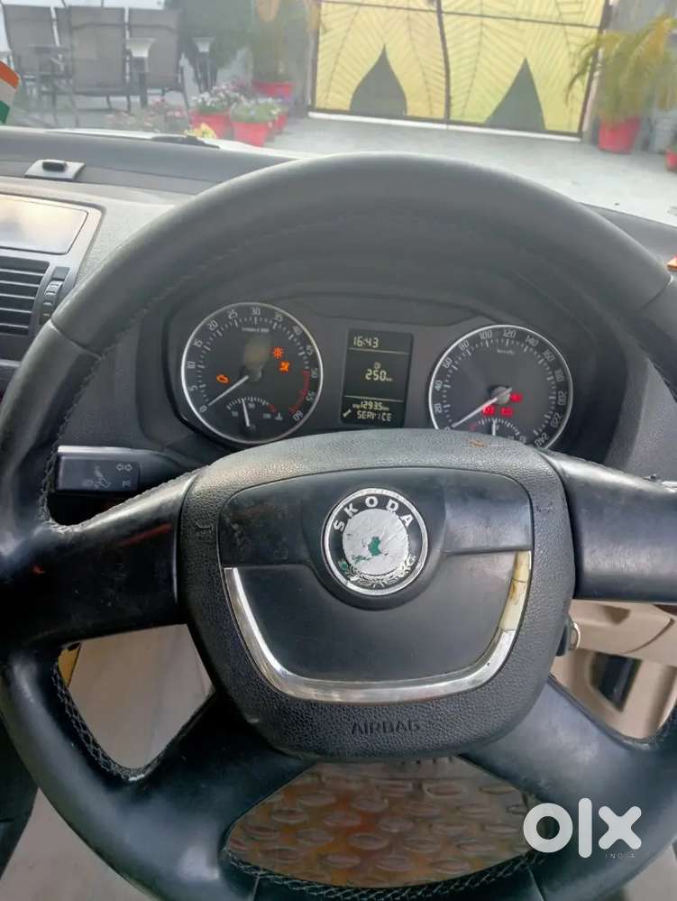 Skoda Laura 2011