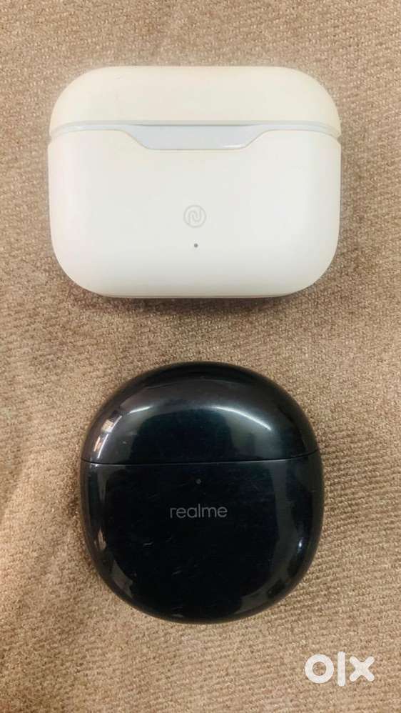 realme Buds Air Pro RMA 210 and Noise Buds VS 103 Pro Charging