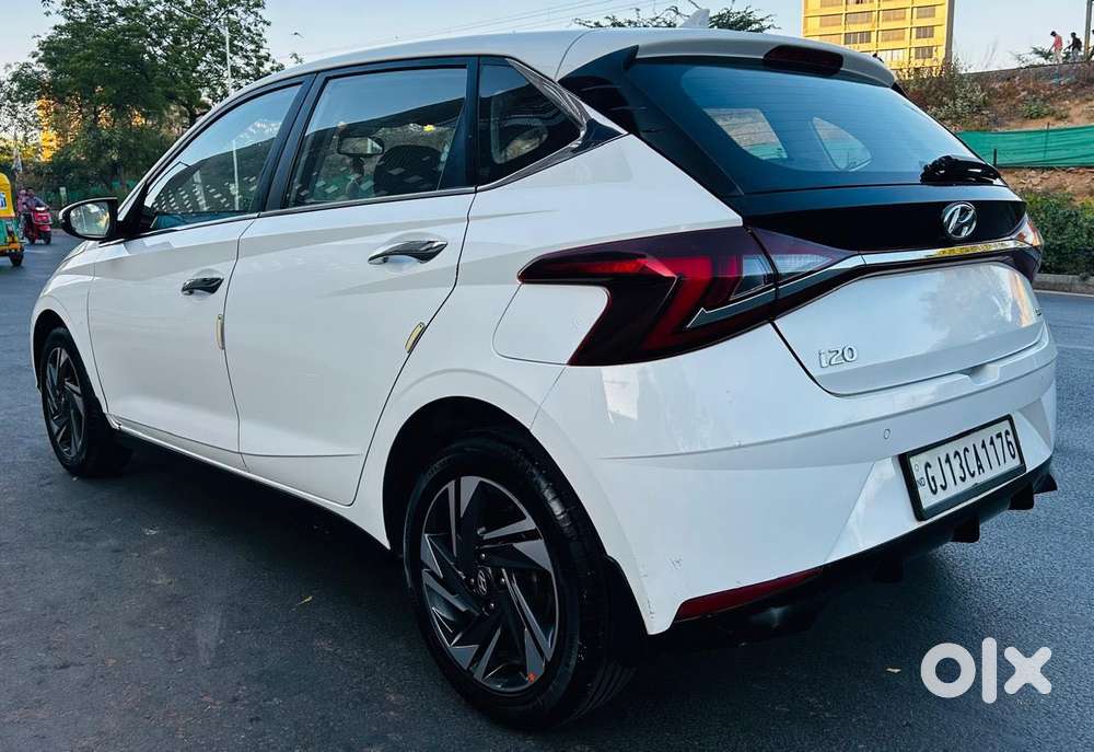 Hyundai I20 Asta (o) 1.2 Mt, 2022, Petrol