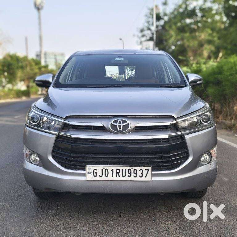 Toyota Innova Crysta 2.8z Automatic, 2016, Diesel