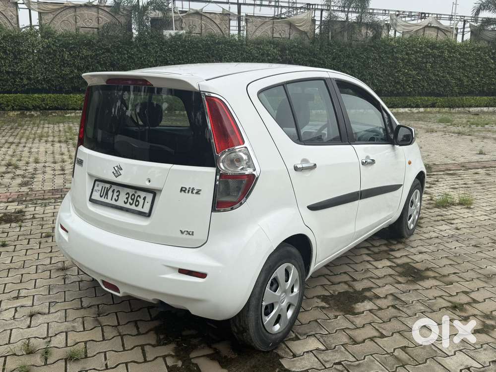 Maruti Suzuki Ritz Vxi, 2012, Petrol