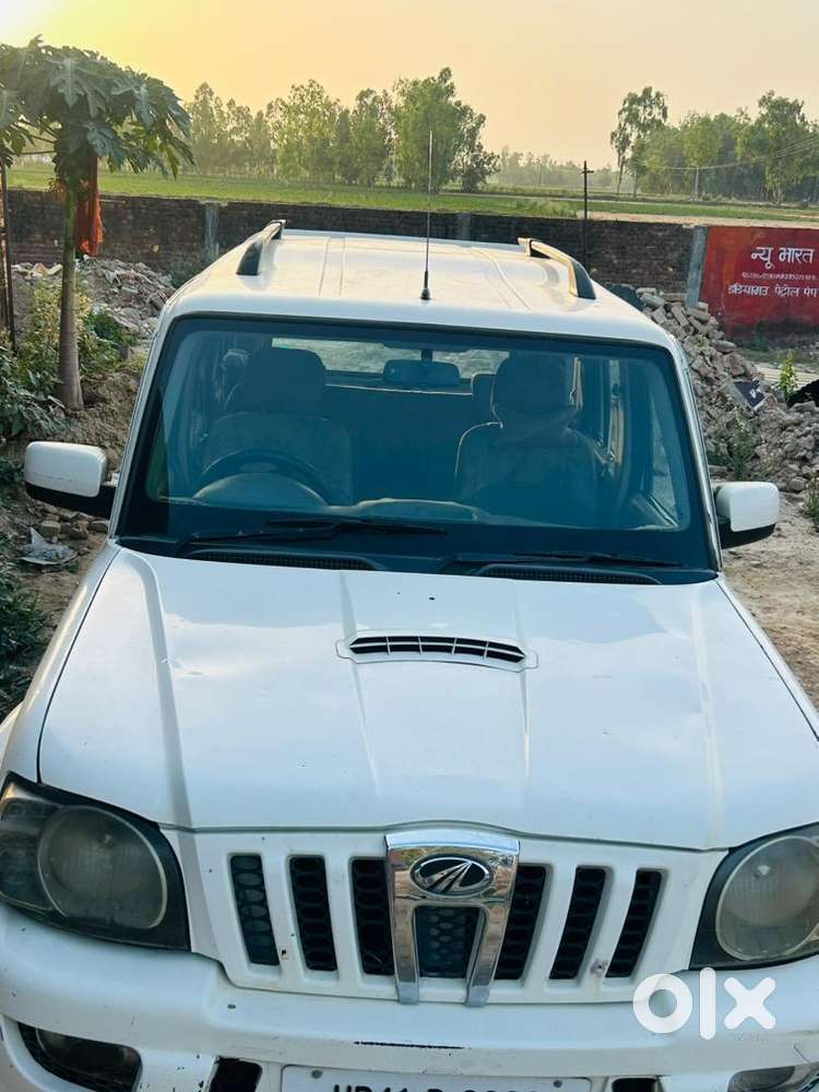 Scorpio White Colour ( Model 2012)