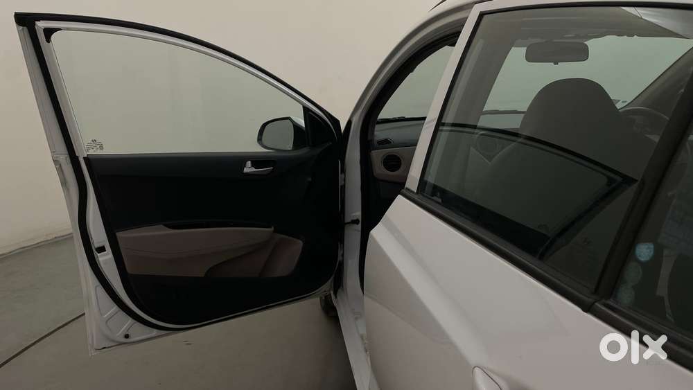 Hyundai Grand I10 [ ] 1.2 Kappa Vtvt Sportz At, 2018, Petrol