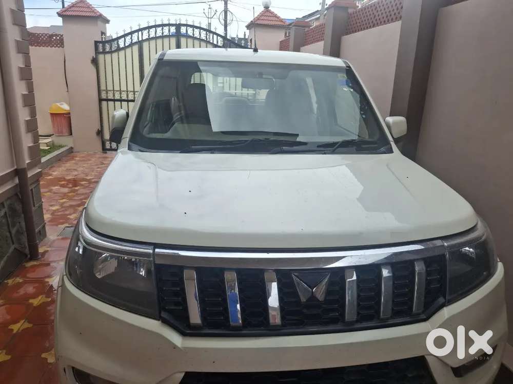 Mahindra Bolero Neo N10