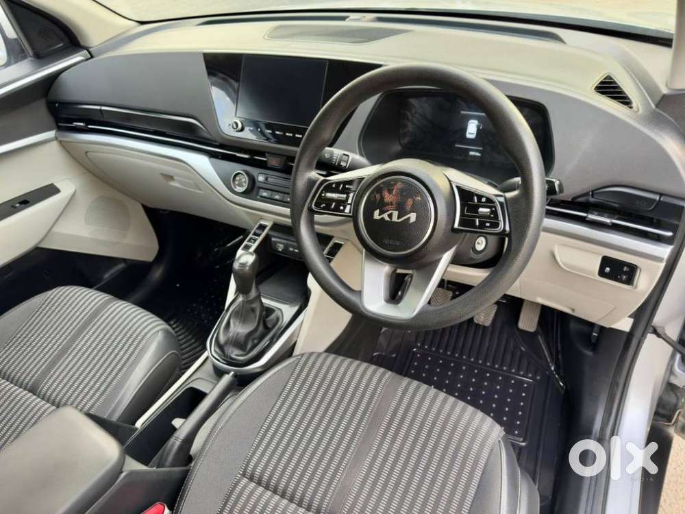 Kia Carens 1.4 Prestige 7 Str, 2022, Petrol