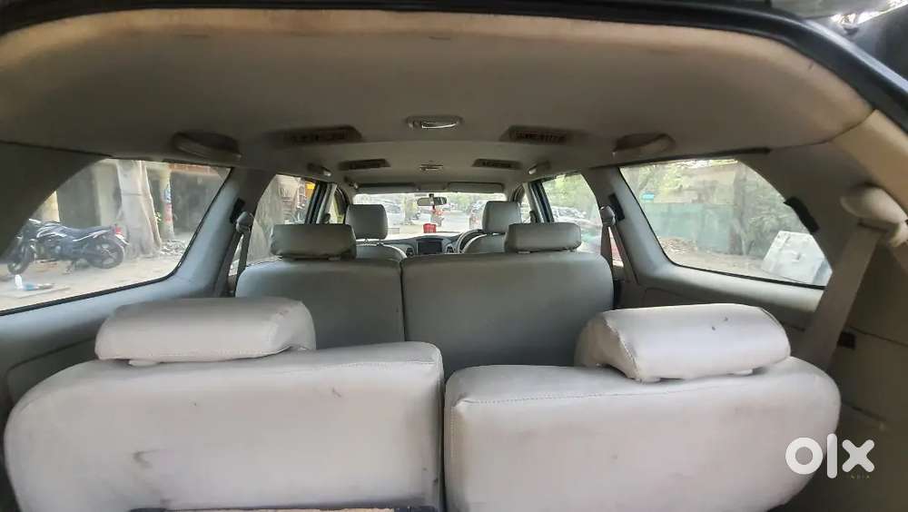 Toyota Innova 2010 Diesel Well Maintained