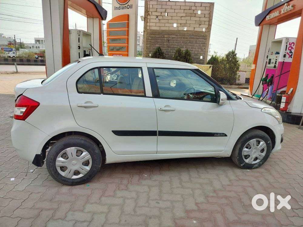 Maruti Suzuki Swift Dzire 1.2 Vxi Bsiv, 2014, Petrol