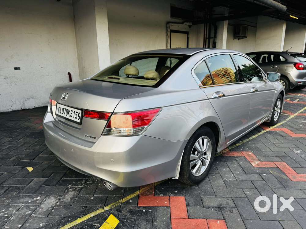 Honda Accord 2.4 Manual, 2011, Petrol