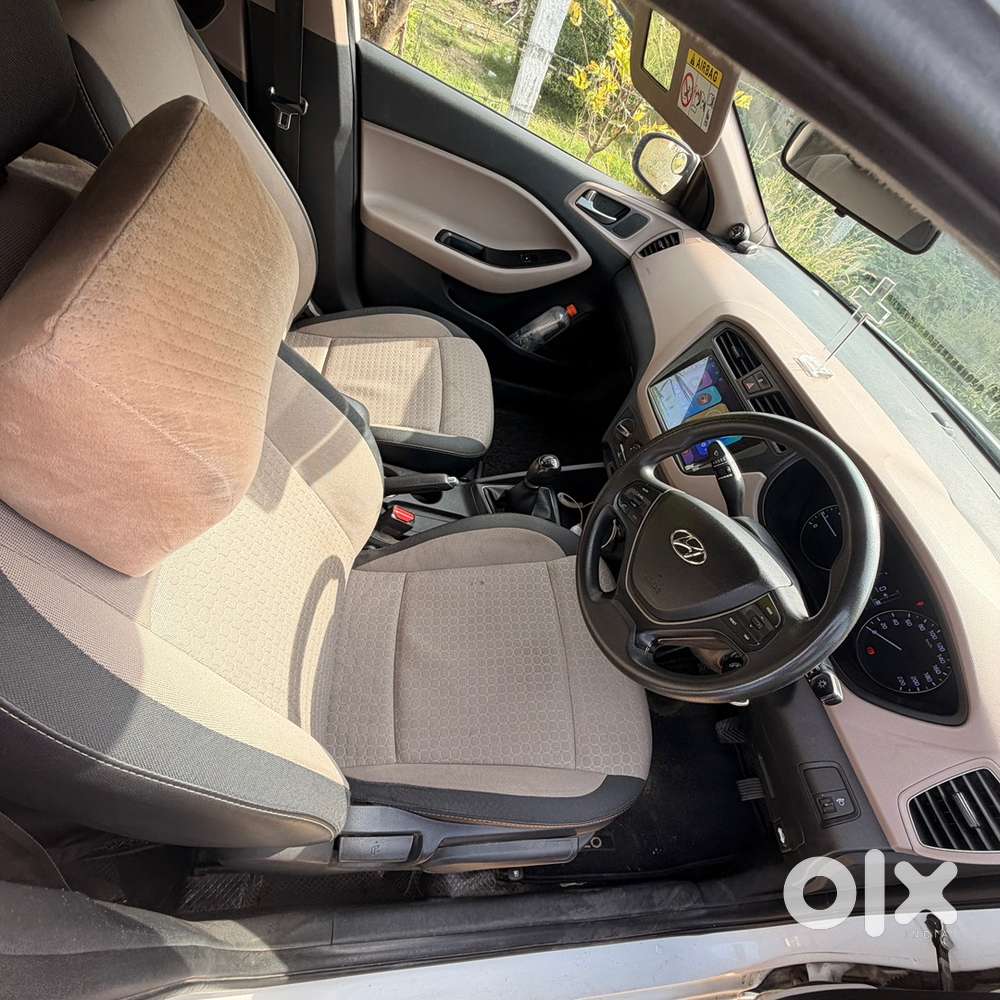 Hyundai I20 2017 Petrol 118000 Km Driven
