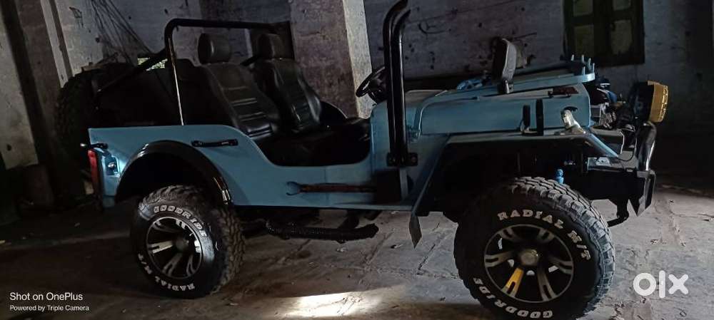 Mahindra Willys Low Bonet, 2000, Diesel