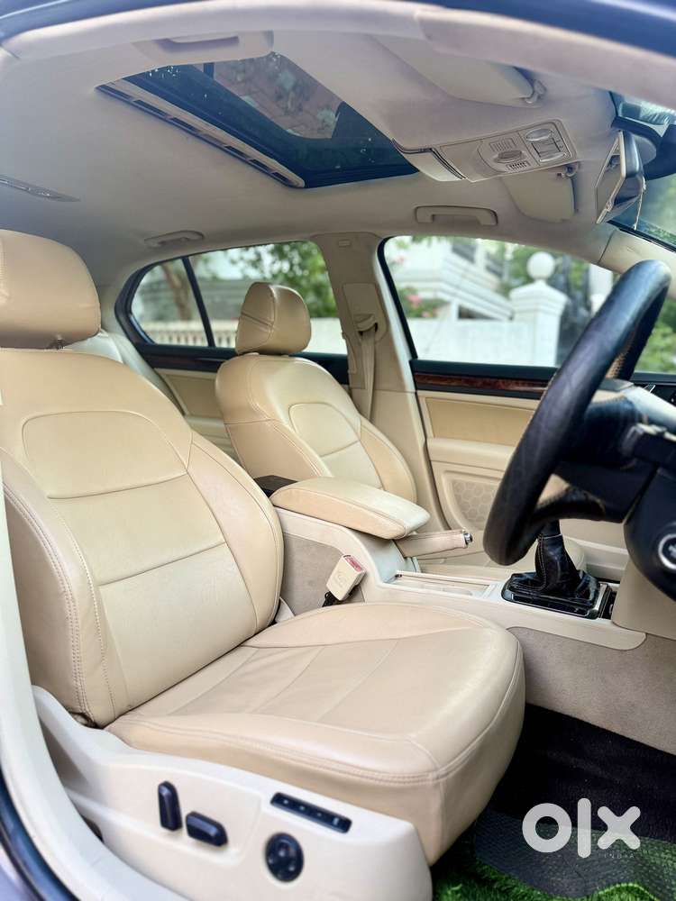 Skoda Superb 2013-2015 Elegance 1.8 Tsi Mt, 2013, Petrol