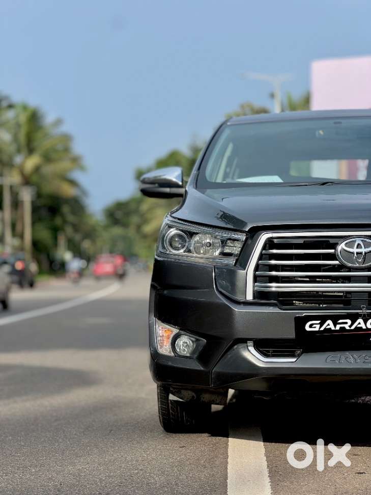 Toyota Innova Crysta 2.8 Z, 2016, Diesel