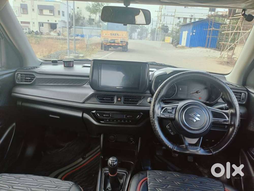 Maruti Suzuki Swift Vxi + Manual, 2025, Petrol