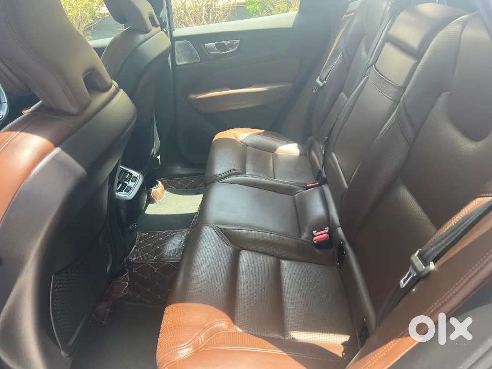 Color Onyx Black Immaculate Condition