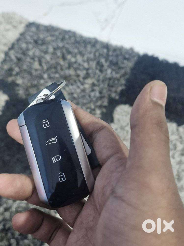 Tata Curvv Accomplished Plus A 1.2 Hyperion Gdi Petrol 6mt, 2025, Pe..