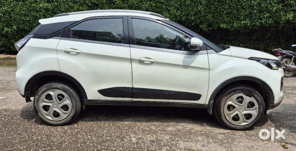 Tata Nexon 1.2 Revotron Xm (s), 2021, Petrol
