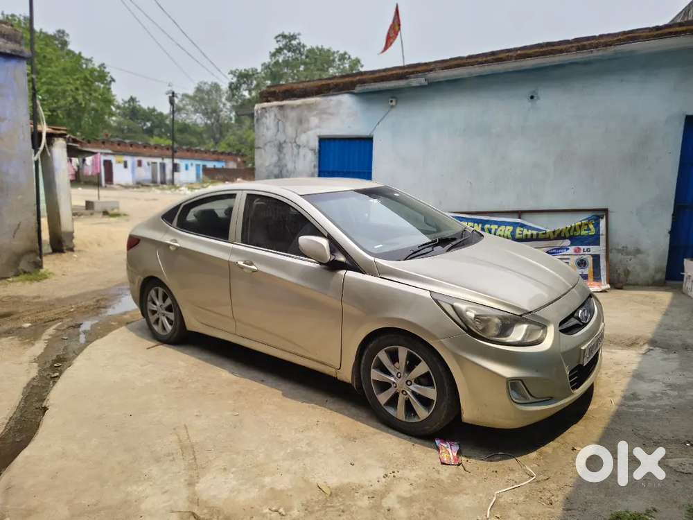 Hyundai New Verna 2011