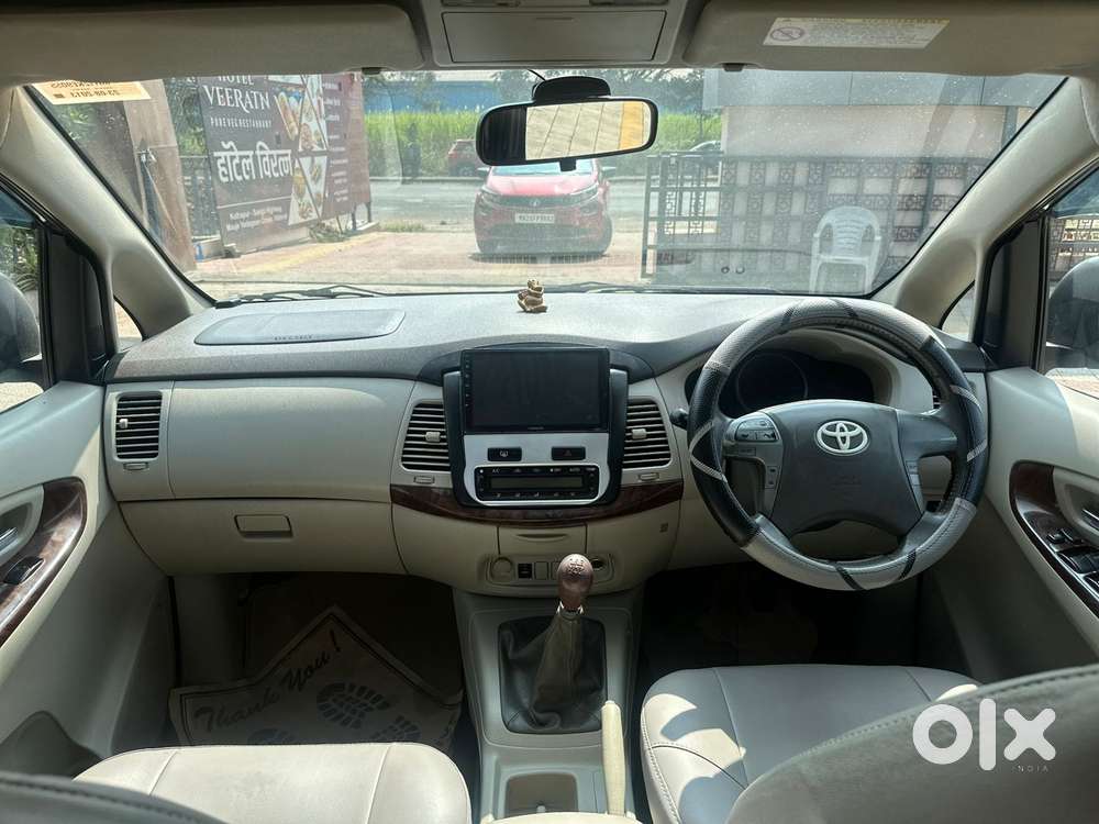 Toyota Innova 2.5 V 8 Str, 2013, Diesel