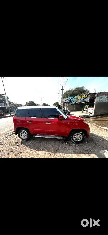 Mahindra Tuv 300