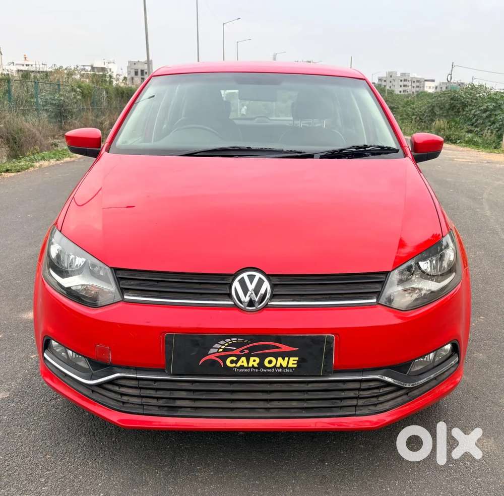 Volkswagen Polo Petrol Highline 1.2l, 2015, Petrol