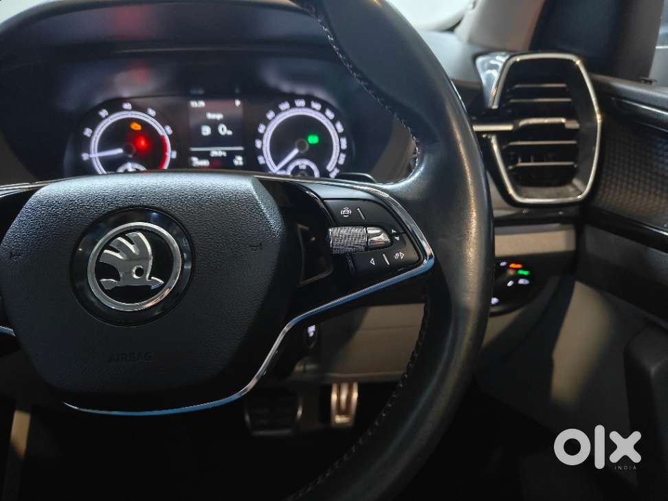 Skoda Kushaq 1.0 Tsi Style At, 2022, Petrol