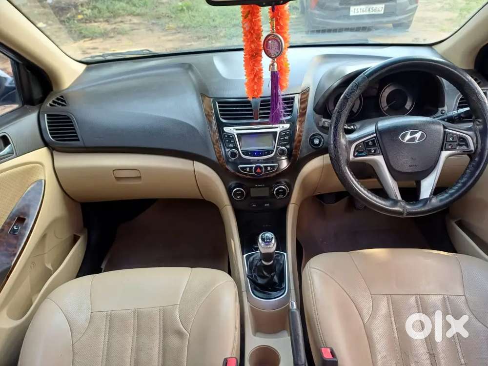Hyundai New Elantra 2013 Petrol Well Maintained