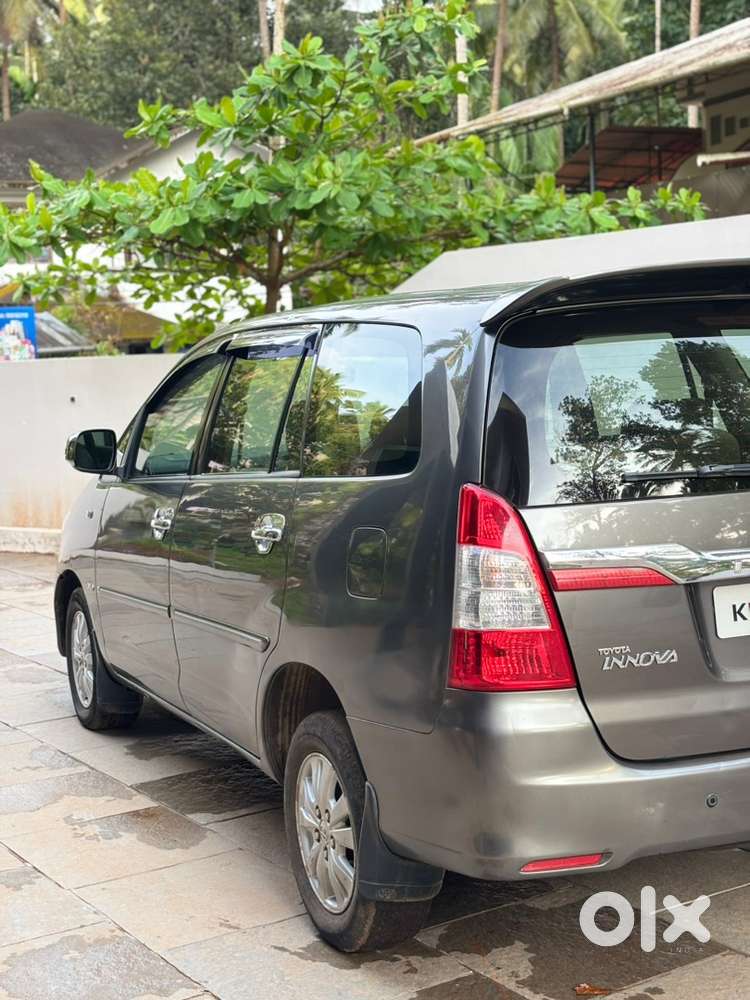 Toyota Innova 2010 Diesel 185000 Km Driven