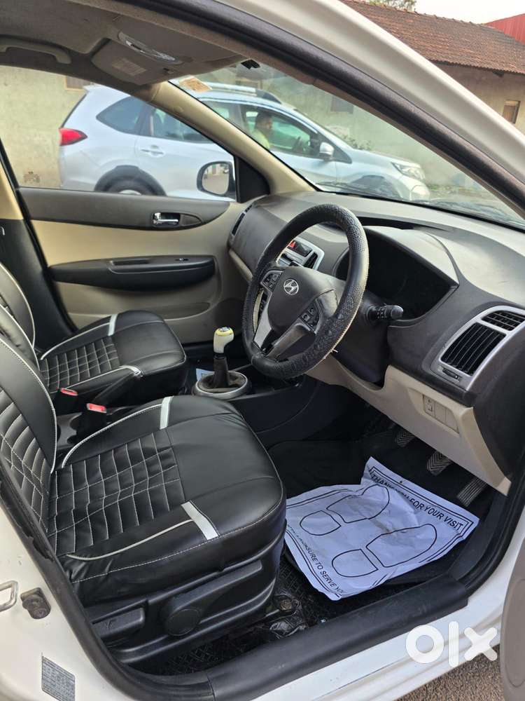 Hyundai I20 Asta 1.4 Crdi With Avn 6 Speed, 2012, Diesel