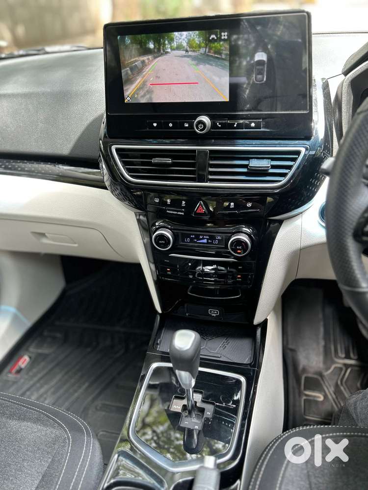 Mahindra Xuv 3xo Ax5 Pm At, 2024, Petrol