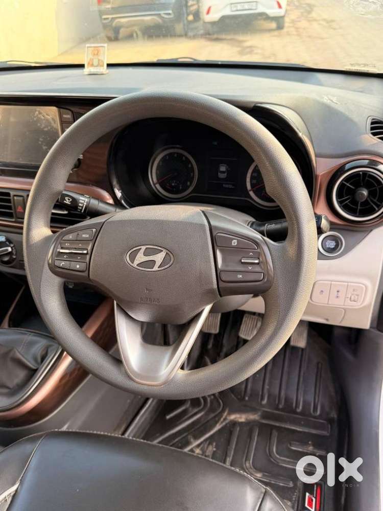 Hyundai Aura 1.2 Sx Cng, 2023, Petrol