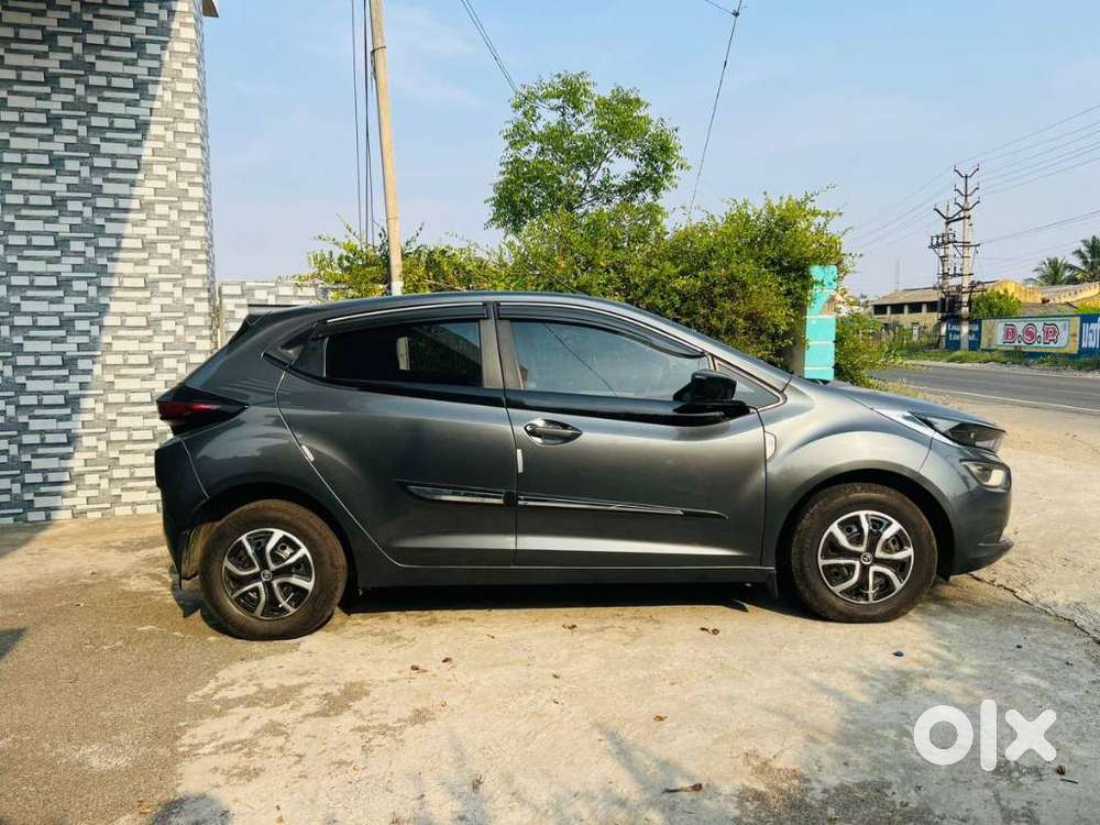 Tata Altroz 1.2 Xe Plus Petrol, 2022, Petrol